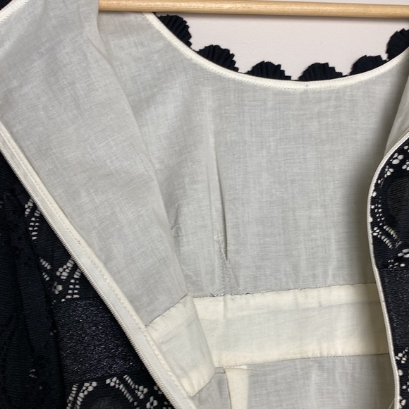 Phoebe Lace Scalloped Edge 3/4 Sleeve Black Dress Size 2 - Picture 11 of 16